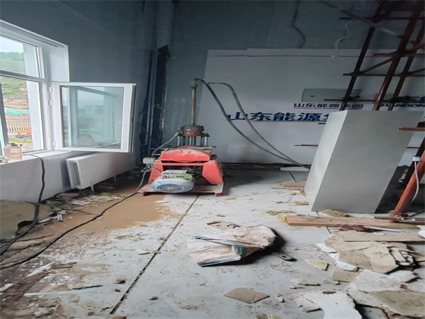 蒲城地基基础下沉墙体裂缝加固注浆顶升施工